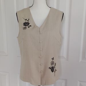 Tracy Lynn Tan Embroidered Button Down Sleeveless Blouse - NWOT